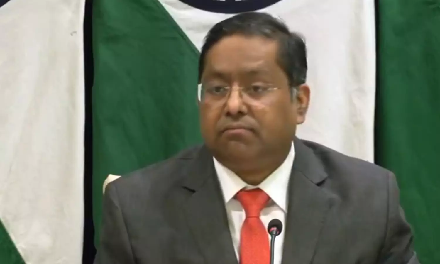 बांग्लादेश में #BoycottIndia के ट्रेंड पर आया MEA का बयान, कहा- दोनों देश के संबंध बहुत मजबूत