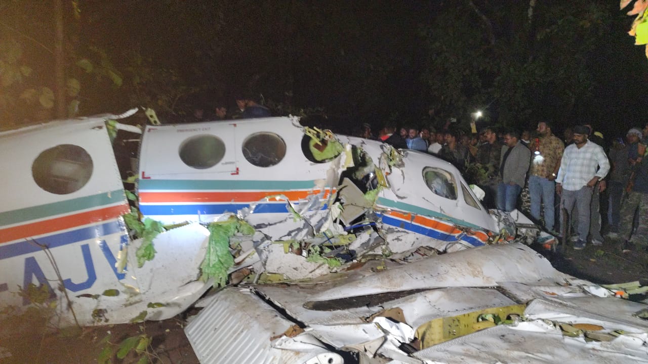 चतरा विमान हादसे की जांच में ब्लैक बॉक्स नहीं:AAIB रिपोर्ट से उलझन; पीड़ित परिवार अब तक मुआवजे की तरस रहे